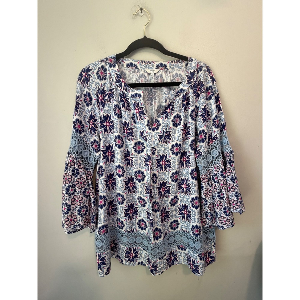 Crown & Ivy Blue Pink Floral Bell Sleeve Crochet Trim Tunic Top Size M